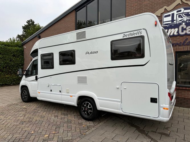 Dethleffs Pulse T6811 Automaat 9G! Lage bedden! 6200km! foto: 9