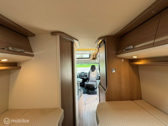 Carthago Malibu 640 GT Charming 9T-Automaat Enkele Bedden Zonnepaneel Skyroof foto: 17