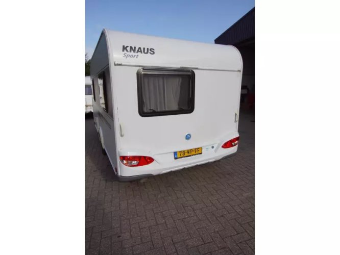 Knaus Sport 420 QD mover, voortent, dwarsbed 