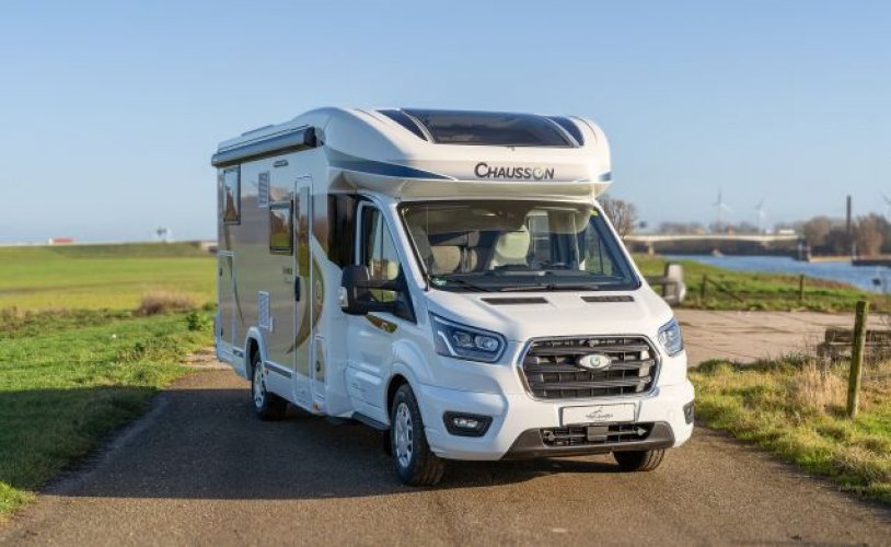 Chausson 5 pers. Rent a Chausson motorhome in Arnhem? From € 148 pd - Goboony photo: 0