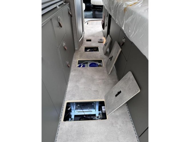 Hymer Yosemite -lengtebed-dieselkachel  foto: 13