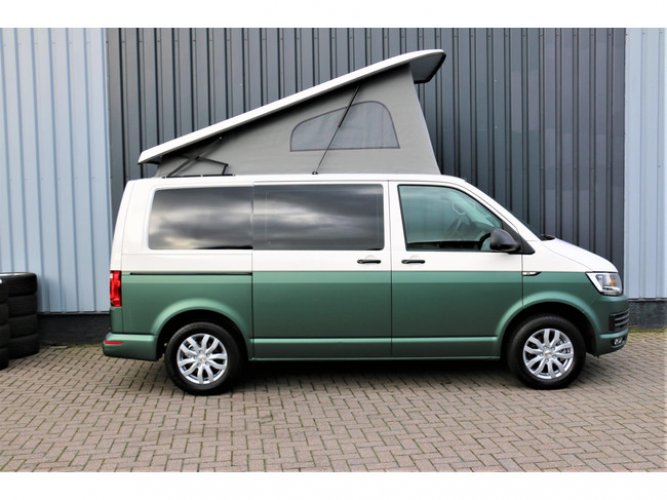 Volkswagen Transporter T6 Camper | Voorruitverwarming | 4 personen| Trekhaak | Airco | Cruise Control |
