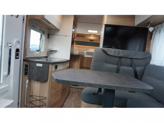 Hymer Exsis T 580 Fiat CAMPER DEALS foto: 14