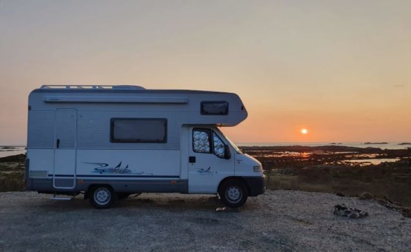 Fiat 3 pers. Rent a Fiat camper in Ens? From € 67 pd - Goboony photo: 0
