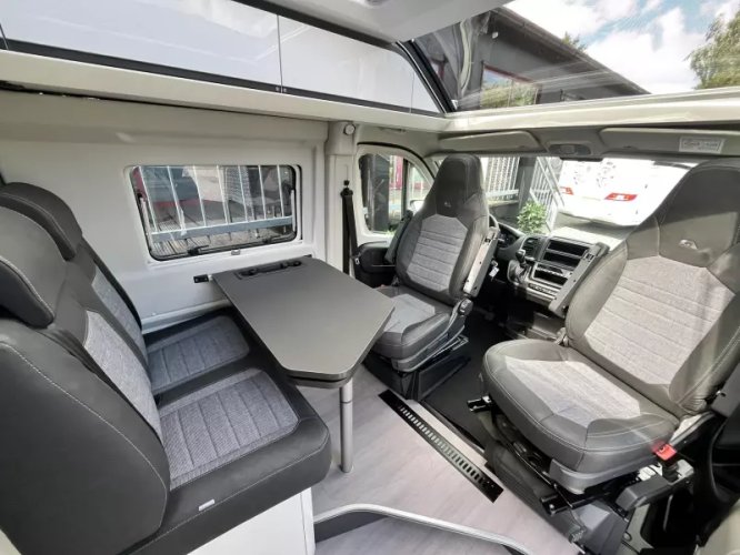 Adria Twin Supreme 600 SPB Automaat - Uit voorraad 