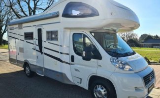 Mobilvetta 5 pers. Rent a Mobilvetta motorhome in Zwolle? From € 118 pd - Goboony