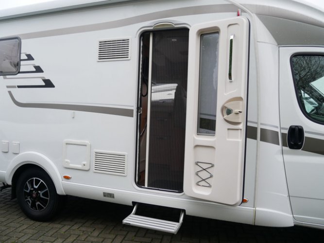 Hymer Tramp T 598 GL Queensbed, Hefbed, Scooter / Fietsendrager! foto: 21