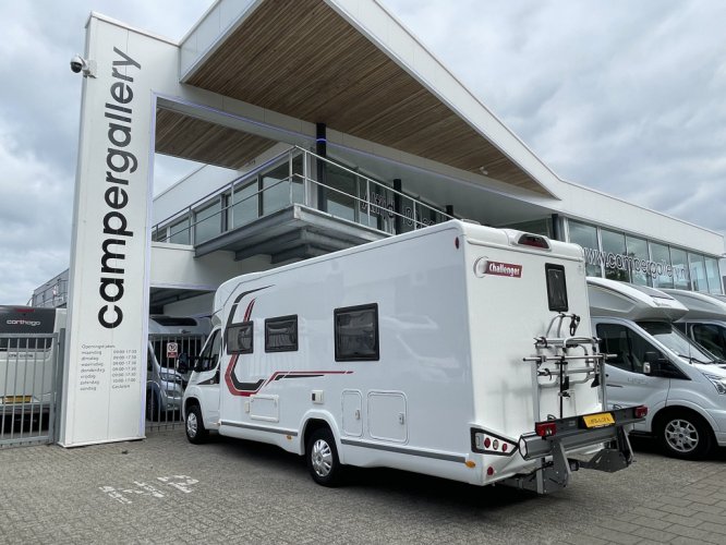 Chausson Challenger Mageo 357 ENKELE BEDDEN+HEFBED LUCHTVERING foto: 21