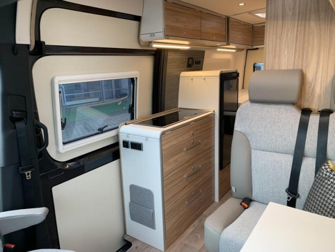 Hymer Grand Canyon S -4x4- direct rijden  foto: 6