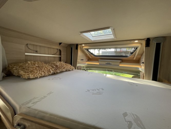 Laika Ecovip 312 QUEENSBED+HEFBED EURO6 CAMERA XXL GARAGE 