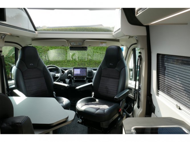 Adria Twin Supreme 640 SGX 180 pk AUTOMAAT 9-Traps Euro6 Fiat Ducato 8 **Lengtebedden in hoogte verstelbaar/4 zitplaatsen/Trekhaak/Lui foto: 9