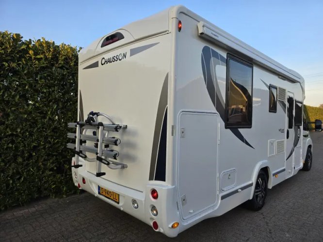 Chausson 718 XLB Queensbed Hefbed Luifel  foto: 7