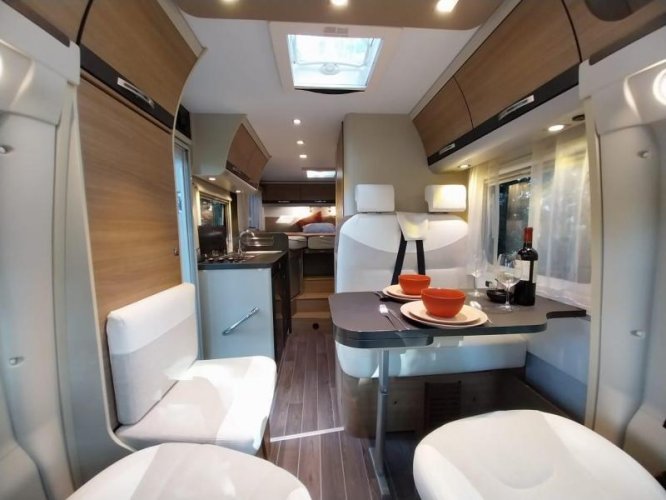 Adria Compact lengte 660 met solar!  foto: 1