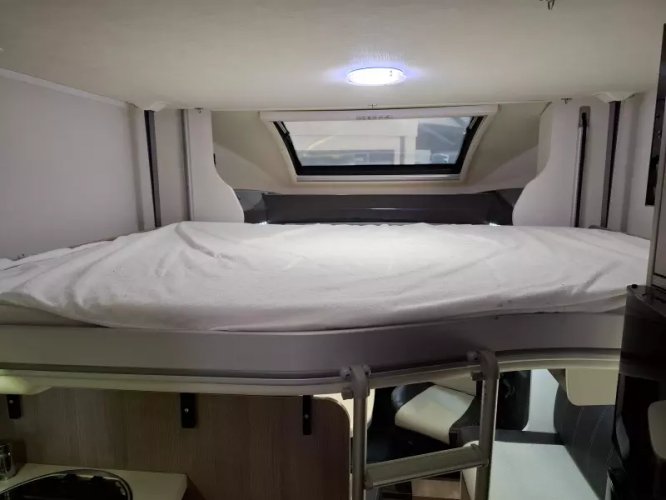 Challenger Genesis 398 XLB 170PK Queensbed Hefbed  foto: 15