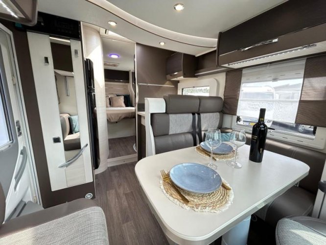 Chausson 718 XLB queensbed/hefbed/euro-6  foto: 5
