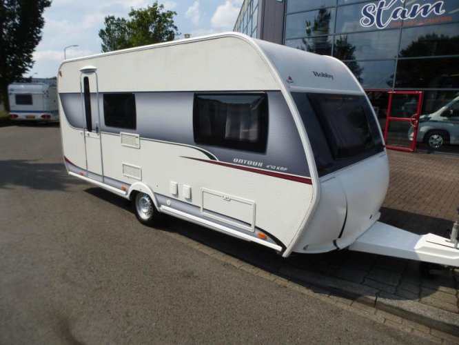 Hobby On Tour 470 KMF stapelbed en voortent 