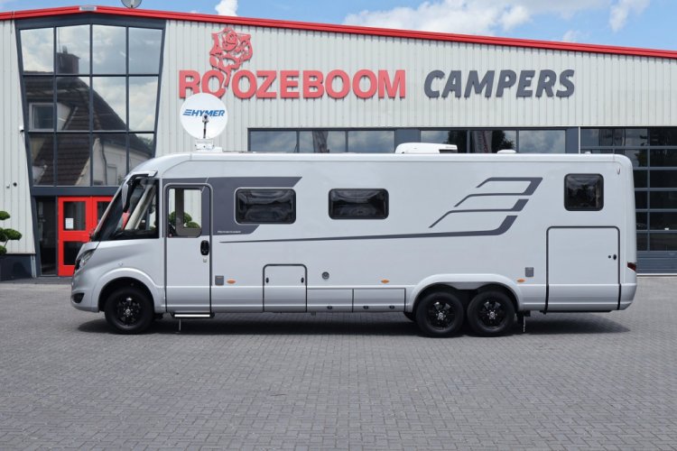 Hymer BML-I 880 Enkele Bedden + Bovenkasten + Garage !! 170 PK AUTOMAAT !! LEVELSYSTEEM !! ALDE !! 2X AIRCO !! LITHIUM !! 2022 