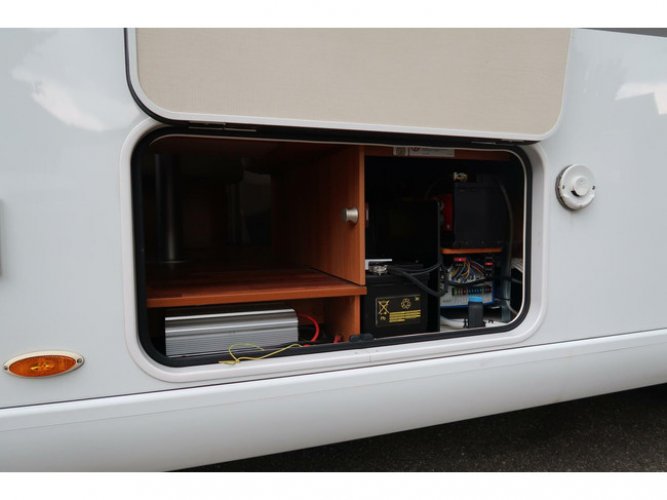 Hymer B678 | AUTOMAAT | TV / Schotel | Lengte bedden foto: 22