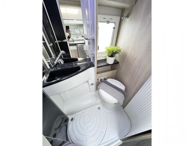 Chausson Flash 636 stapelbed/6.4m/uniek/2020  foto: 11