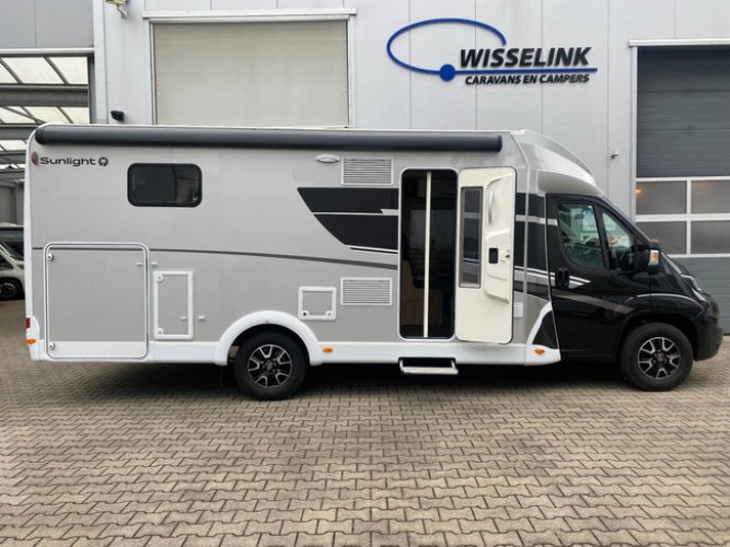 Sunlight T68 Adventure Edition Fiat Ducato Hefbed INCLUSIEF STALLING