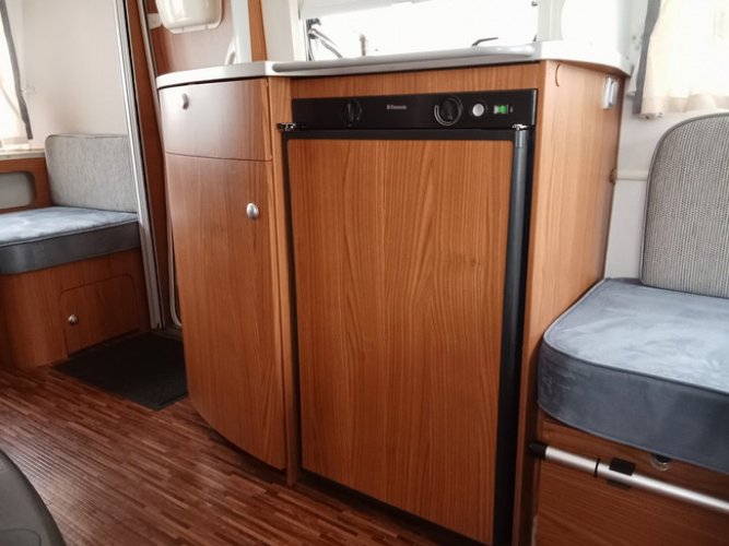 Eriba GT 430 TRITON dinette foto: 11