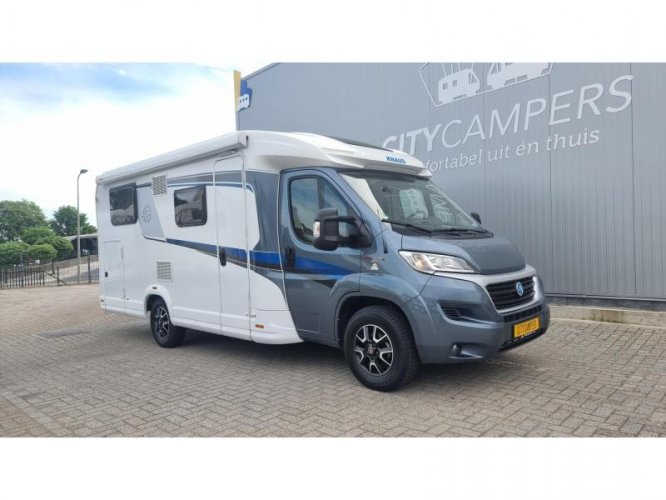 Knaus Sky TI 650 MEG MaxxFan / Lengtebedden 