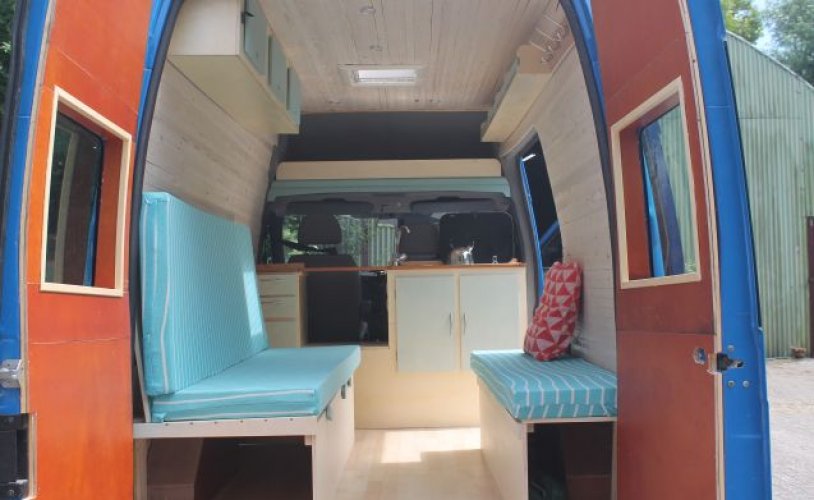 Ford 3 Pers. Einen Ford Camper in Den Haag mieten? Ab 67 € pT - Goboony-Foto: 1