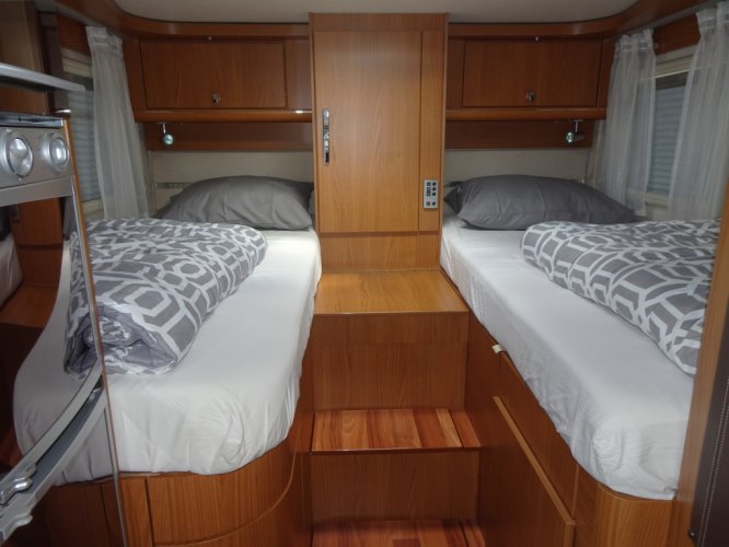 Hymer B674SL foto: 9