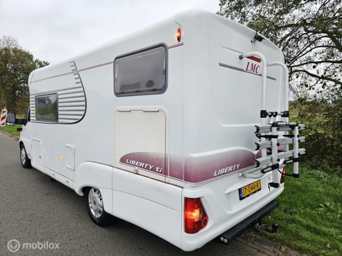 LMC Liberty 6650ti kwaliteitscamper 128PK ☆Dakairco, Solar☆ foto: 7