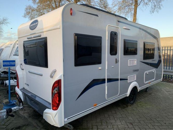 Caravelair Antares Titanium 450 Fietsdrager+Thule luifel  foto: 1