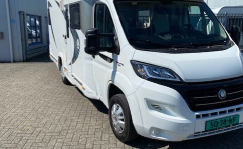 Chausson 4 pers. Rent a Chausson camper in Nieuwerbrug aan den Rijn? From € 97 pd - Goboony photo: 1