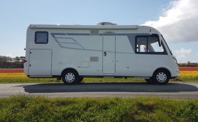 Hymer 4 pers. Rent a Hymer motorhome in Noordwijkerhout? From € 170 pd - Goboony photo: 1