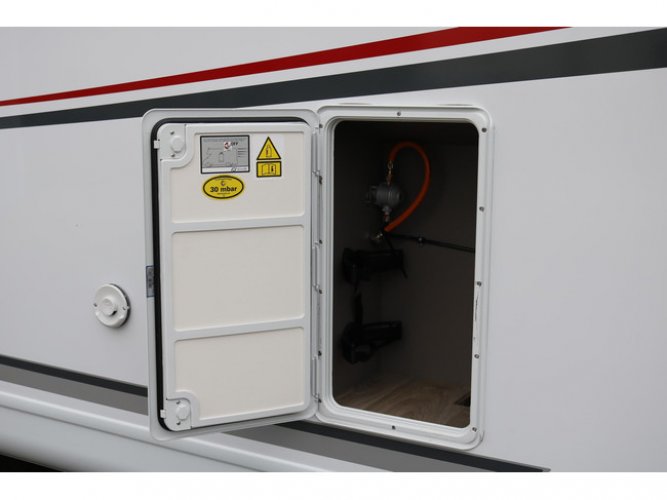 LMC Tourer Lift H664 Ford 170 pk Automaat