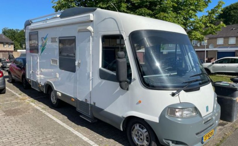 Knaus 4 pers. Rent a Knaus motorhome in Arnhem? From € 73 pd - Goboony photo: 1