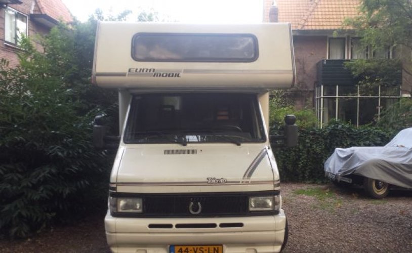 Eura Mobil 4 pers. Eura Mobil camper huren in Delft? Vanaf € 73 p.d. - Goboony