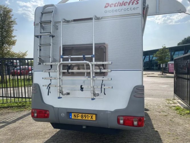 Dethleffs Globetrotter 6 PERS Met stapelbed &XXL garage 