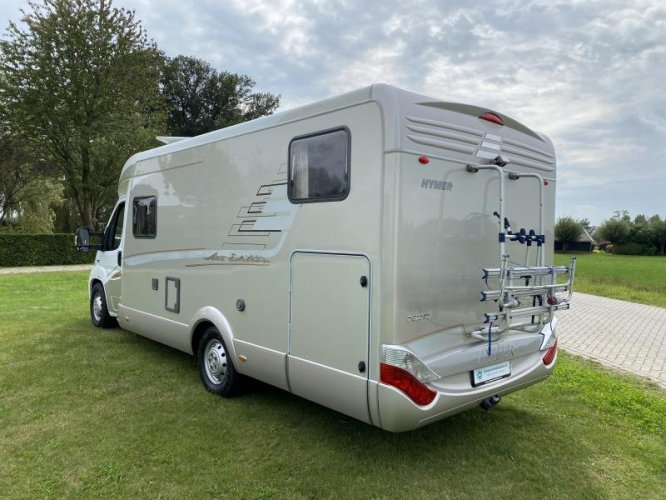 Hymer S 674 sl Lengtebedden 