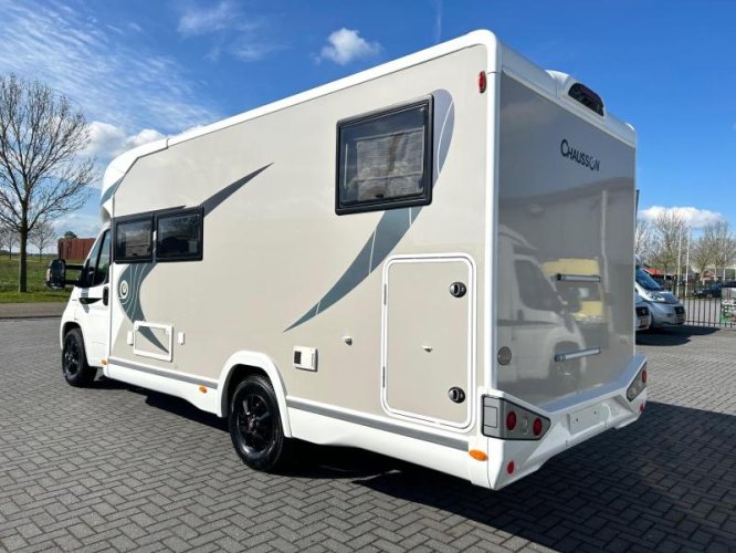 Chausson Titanium VIP 777 GA enkele-bedden/automaat 