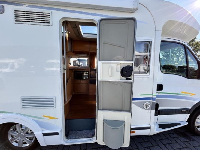 Chausson Allegro 82 vastbed/Airco/2006/140pk  foto: 5