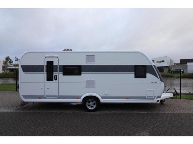 Hobby De Luxe 560 KMFe Model 2025 | 2000Kg | 991