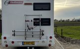 Challenger 6 pers. Louer un camping-car Challenger à Poederoijen ? A partir de 127 € par jour - Goboony photo : 2