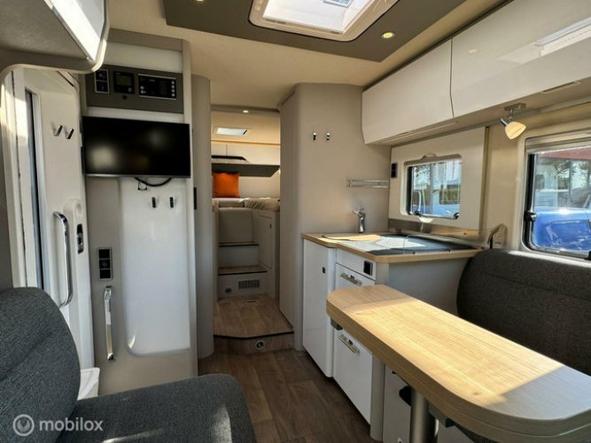 Hymer T685 S Automaat 177PK Enkele Bedden Zonnepanelen Luifel Gr Garage foto: 8