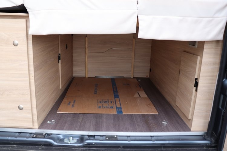 Compacte camperbus Boxstar Street 600 uit de stal van Knaus compact 5.99 m dwarsbed Fiat 140 pk (47  foto: 13