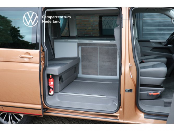 Volkswagen California 6.1 Ocean 2.0 TDI 110kw / 150PK DSG Edition foto: 5