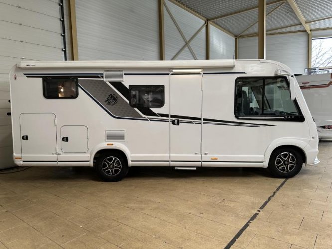 Knaus Van I 650 MEG ex-verhuur / automaat 