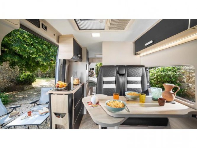 Chausson V697 enkele bedden+automaat !! 