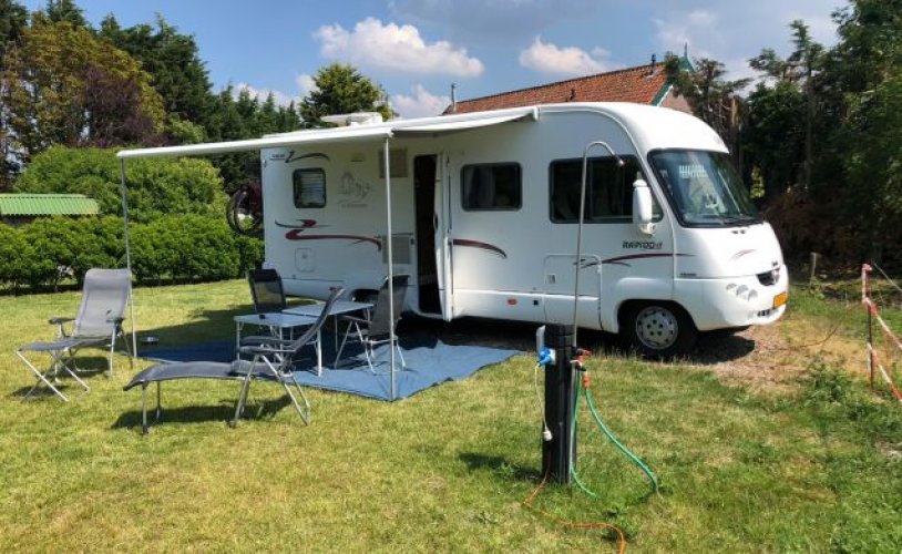 Rapido 4 pers. Rent a Rapido motorhome in Huissen? From € 85 pd - Goboony photo: 0