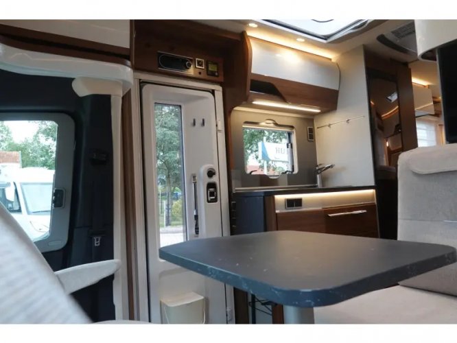 Hymer BMC-T 580 automaat  foto: 15