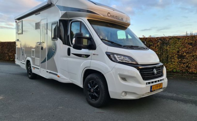Chausson 2 pers. Chausson camper huren in Beesd? Vanaf € 152 p.d. - Goboony