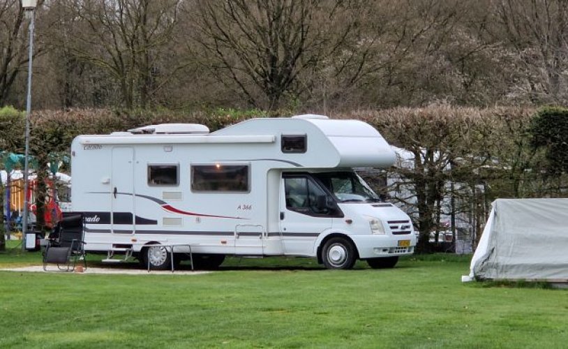 Carado 7 pers. Rent a Carado camper in Oegstgeest? From €92 per day - Goboony photo: 1